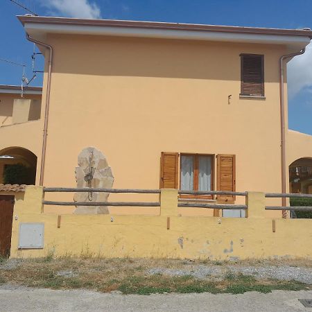 Villa Su Due Livelli Super Accessoriata SantʼAnna Arresi Екстериор снимка