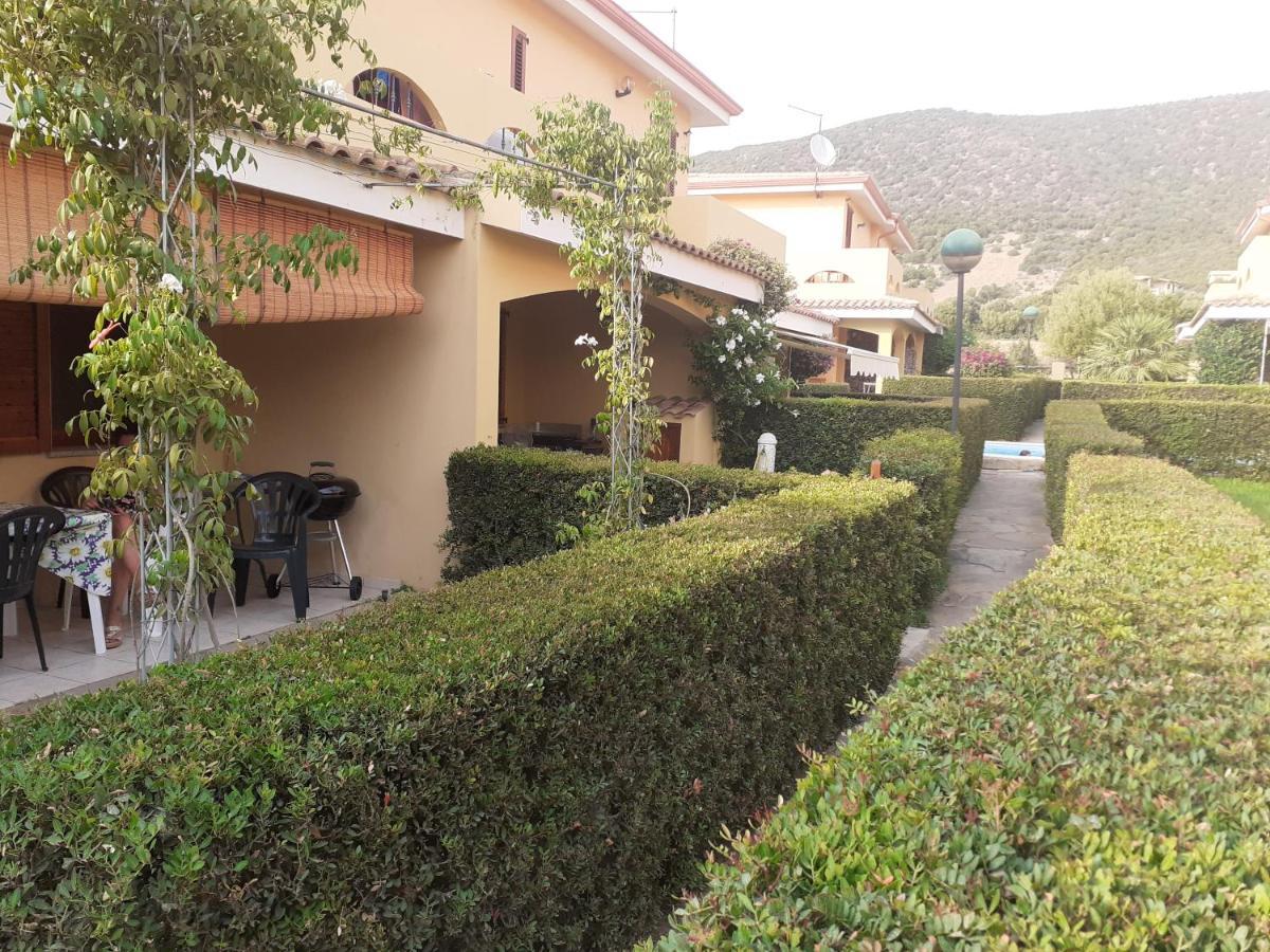 Villa Su Due Livelli Super Accessoriata SantʼAnna Arresi Екстериор снимка
