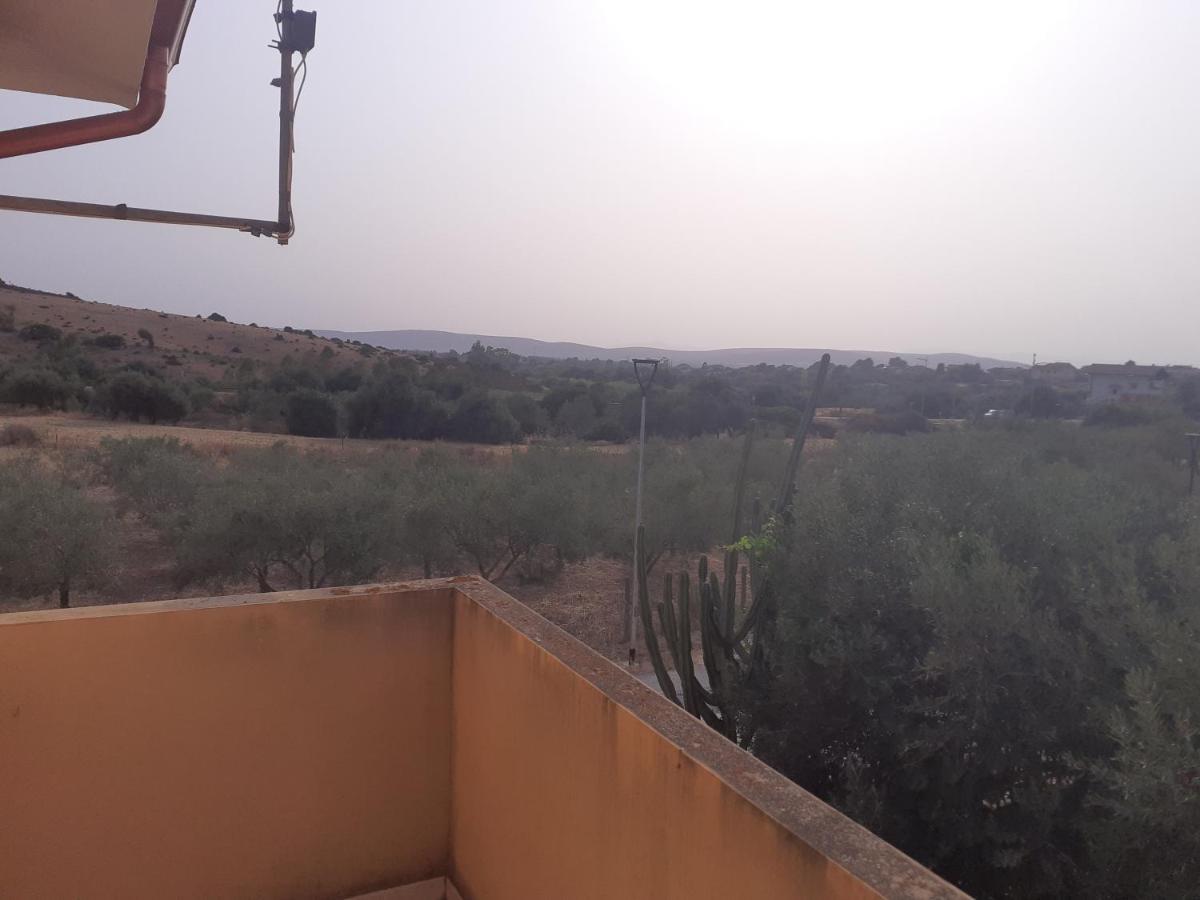 Villa Su Due Livelli Super Accessoriata SantʼAnna Arresi Екстериор снимка
