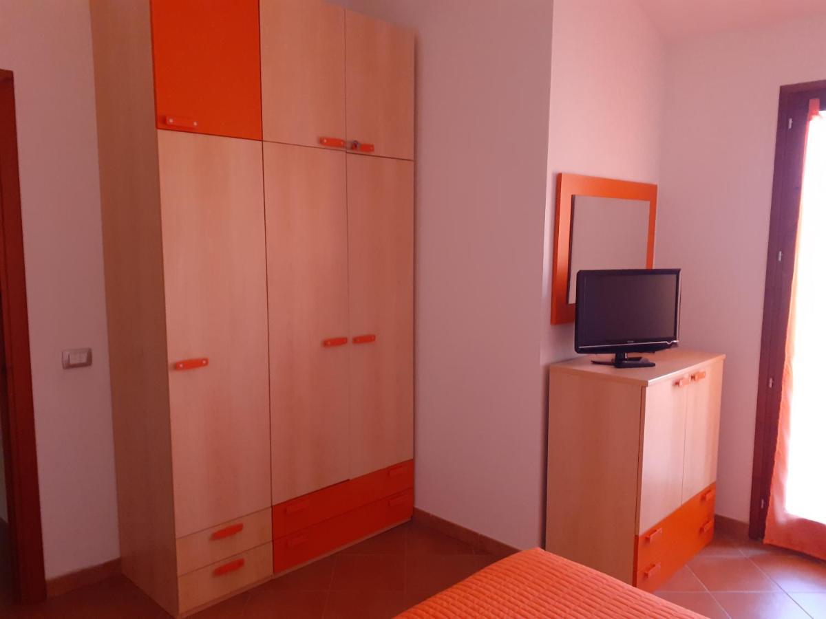 Villa Su Due Livelli Super Accessoriata SantʼAnna Arresi Екстериор снимка