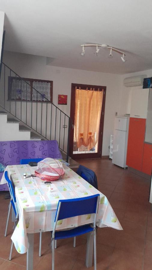 Villa Su Due Livelli Super Accessoriata SantʼAnna Arresi Екстериор снимка