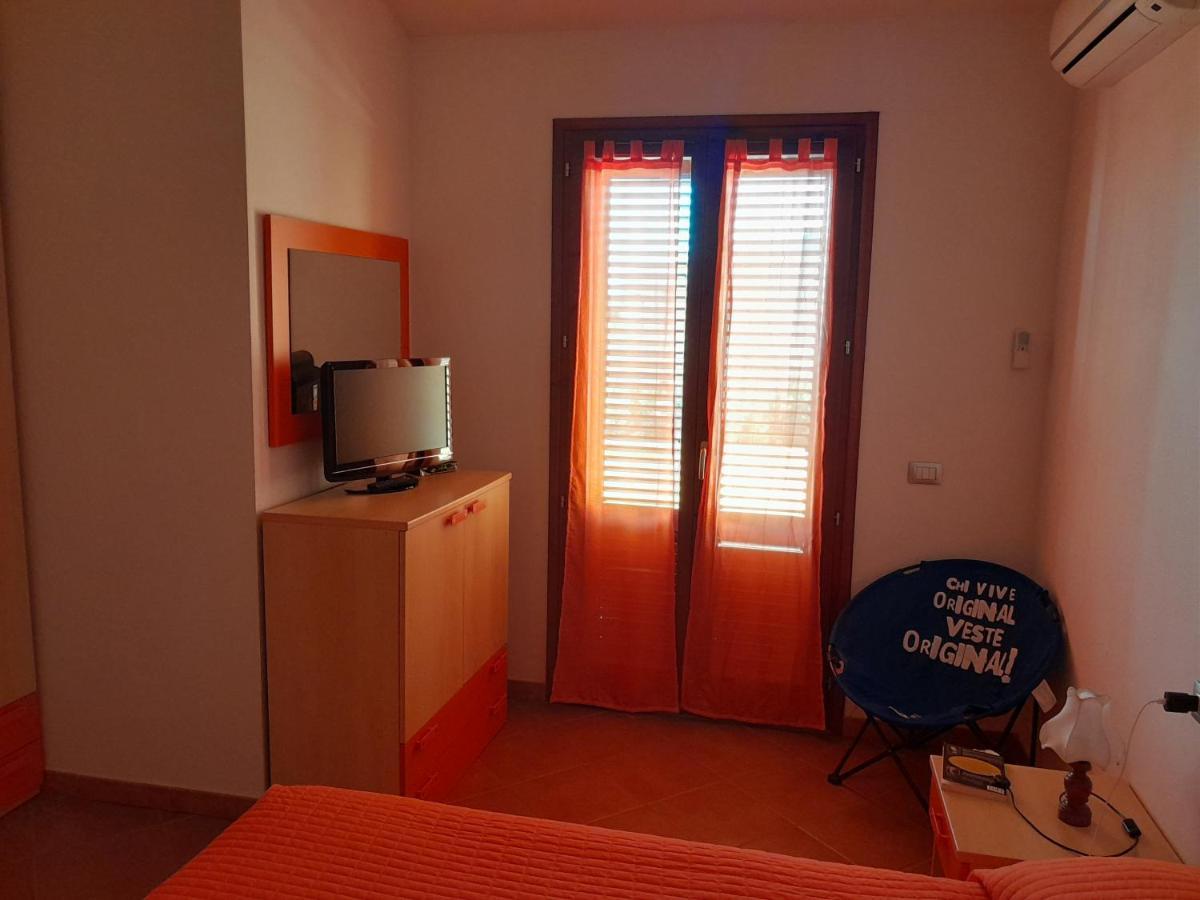 Villa Su Due Livelli Super Accessoriata SantʼAnna Arresi Екстериор снимка