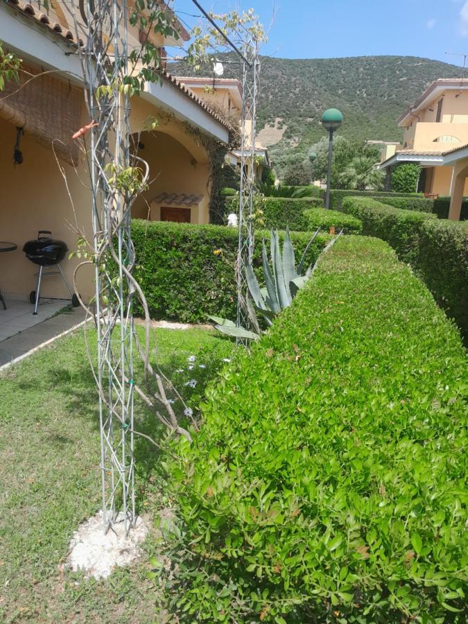 Villa Su Due Livelli Super Accessoriata SantʼAnna Arresi Екстериор снимка
